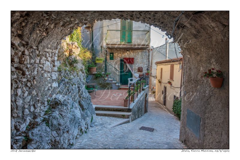 2025-09-27-0070 - Italie, Rocca Massima - 3x2 petit