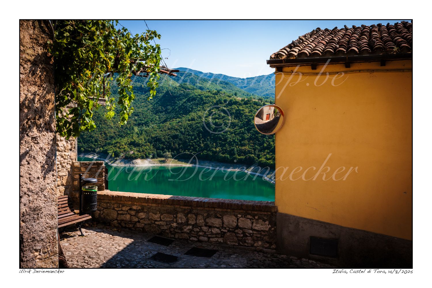 2025-08-14-0069 - Italie, Castel di Tora - 3x2 petit