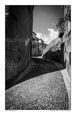 2025-08-14-0071 - Italië, Castel di Tora - 2x3 klein