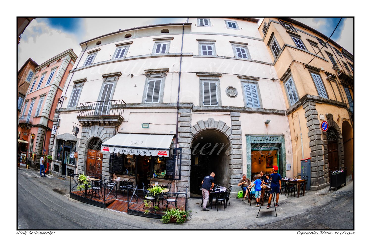 2024-08-04-0088 - Italie, Caprarola - 3x2 petit