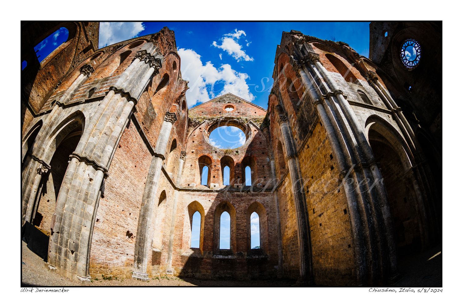 2024-08-05-0131 - Italie, Chiusdino - 3x2 petit