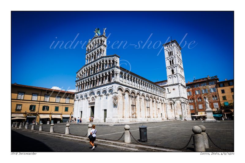 2024-08-06-0070 - Italie, Lucca - 3x2 petit