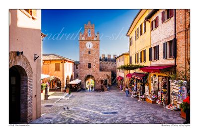 2024-04-12-0115 - Italy, Gradara - 3x2 small 2024-04-12-0115 - Italy, Gradara - 3x2 small