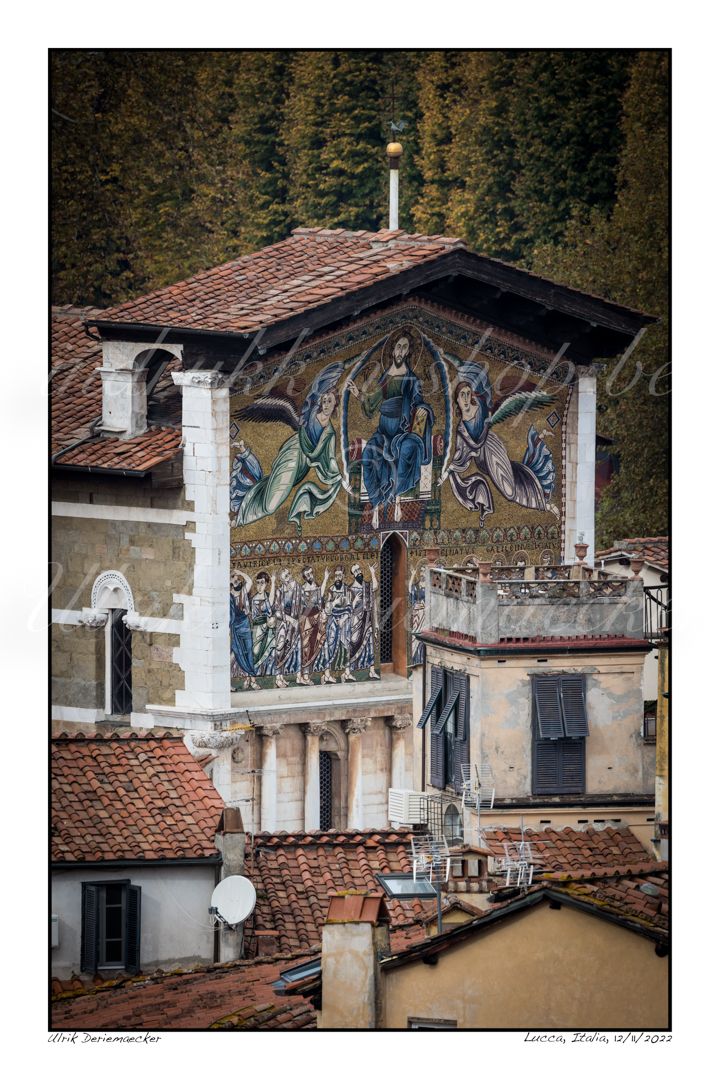 2022-11-12-0085 - Italie, Lucca - 2x3 petit 2022-11-12-0085 - Italie, Lucca - 2x3 petit