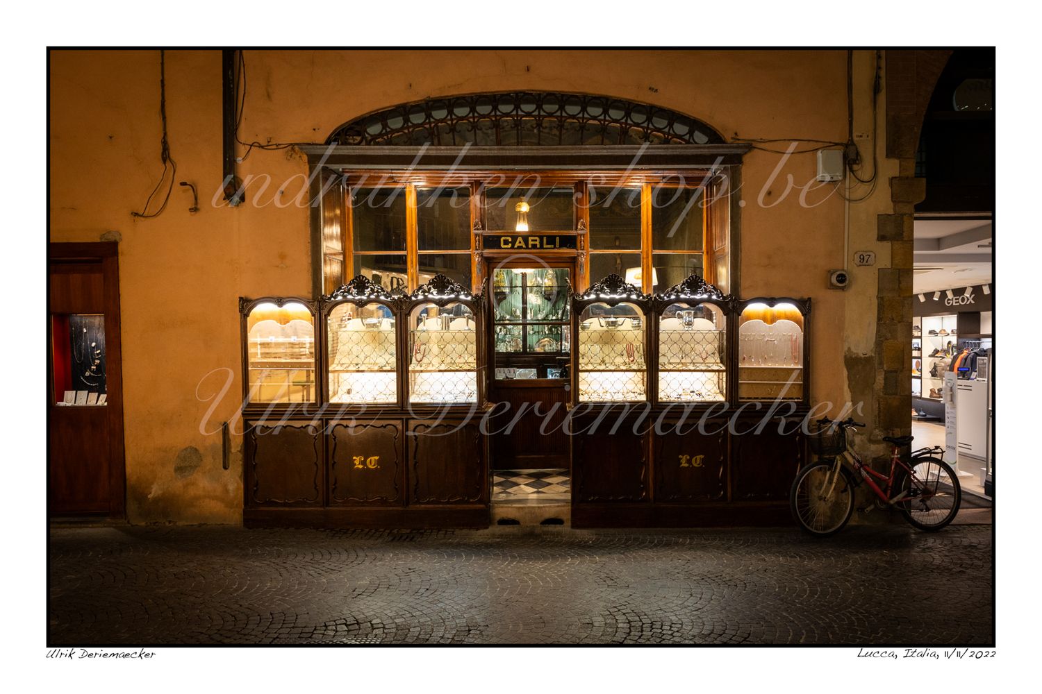 2022-11-11-0165 - Italie, Lucca - 3x2 petit