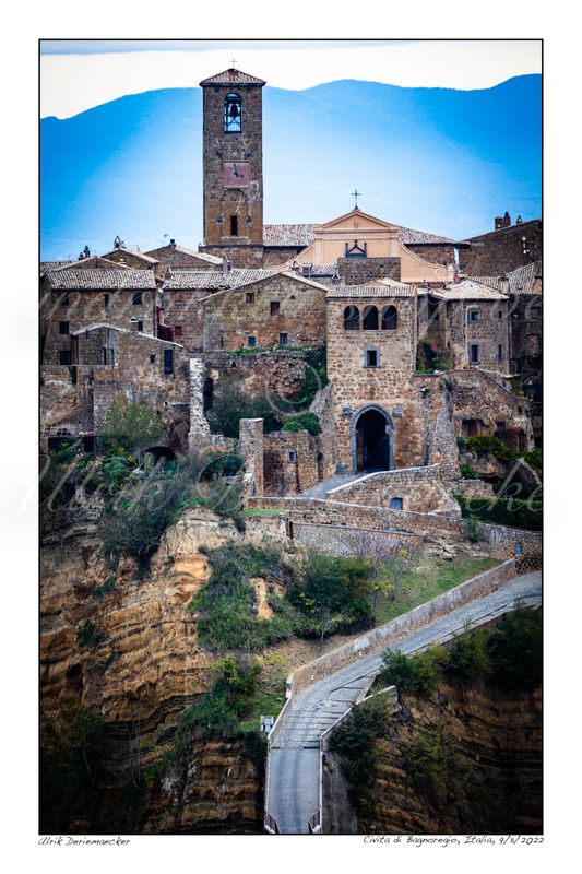 2022-11-09-0175 - Italië, Civita di Bagnoregio - 2x3 klein