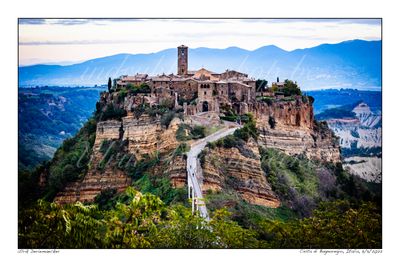 2022-11-09-0171 - Italië, Civita di Bagnoregio - 3x2 klein