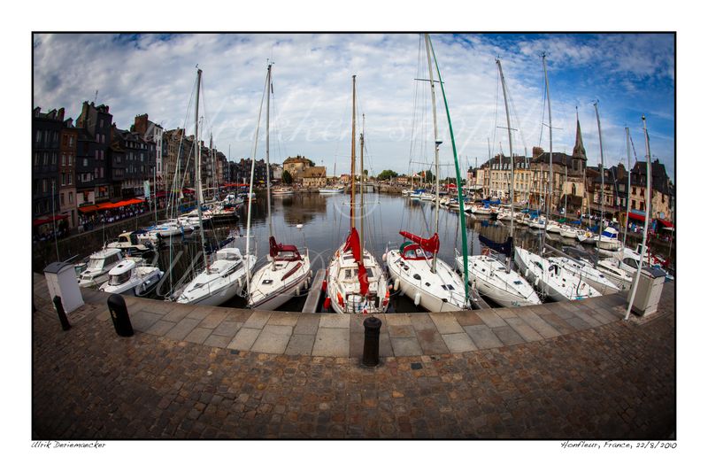 2010-08-22-0086 - France, Honfleur - 3x2 small