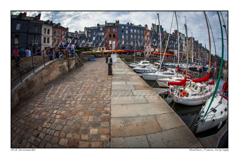 2010-08-22-0087 - France, Honfleur - 3x2 small