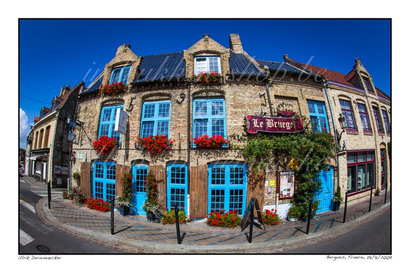 2009-08-28-0009 - France, Bergues - 3x2 small