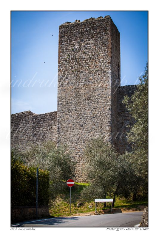 2010-04-10-0096 - Italy, Monteriggioni - 2x3 small 2010-04-10-0096 - Italy, Monteriggioni - 2x3 small