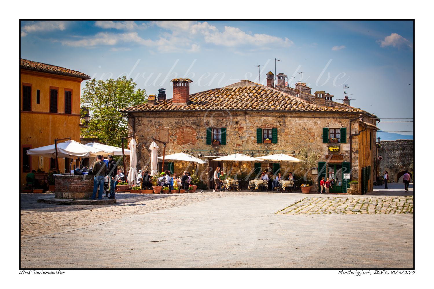 2010-04-10-0097 - Italië, Monteriggioni - 3x2 klein