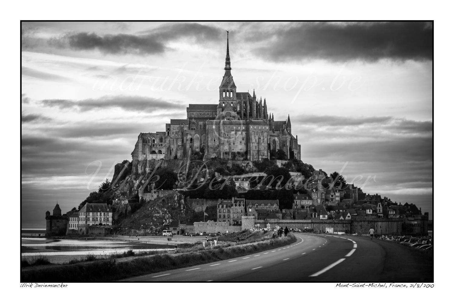 2010-08-21-0185 - France, Mont-Saint-Michel - 3x2 petit