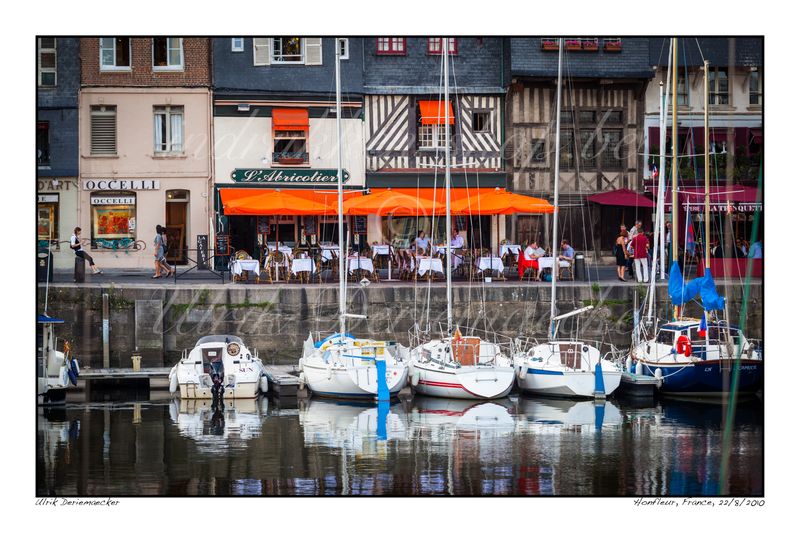 2010-08-22-0098 - France, Honfleur - 3x2 small
