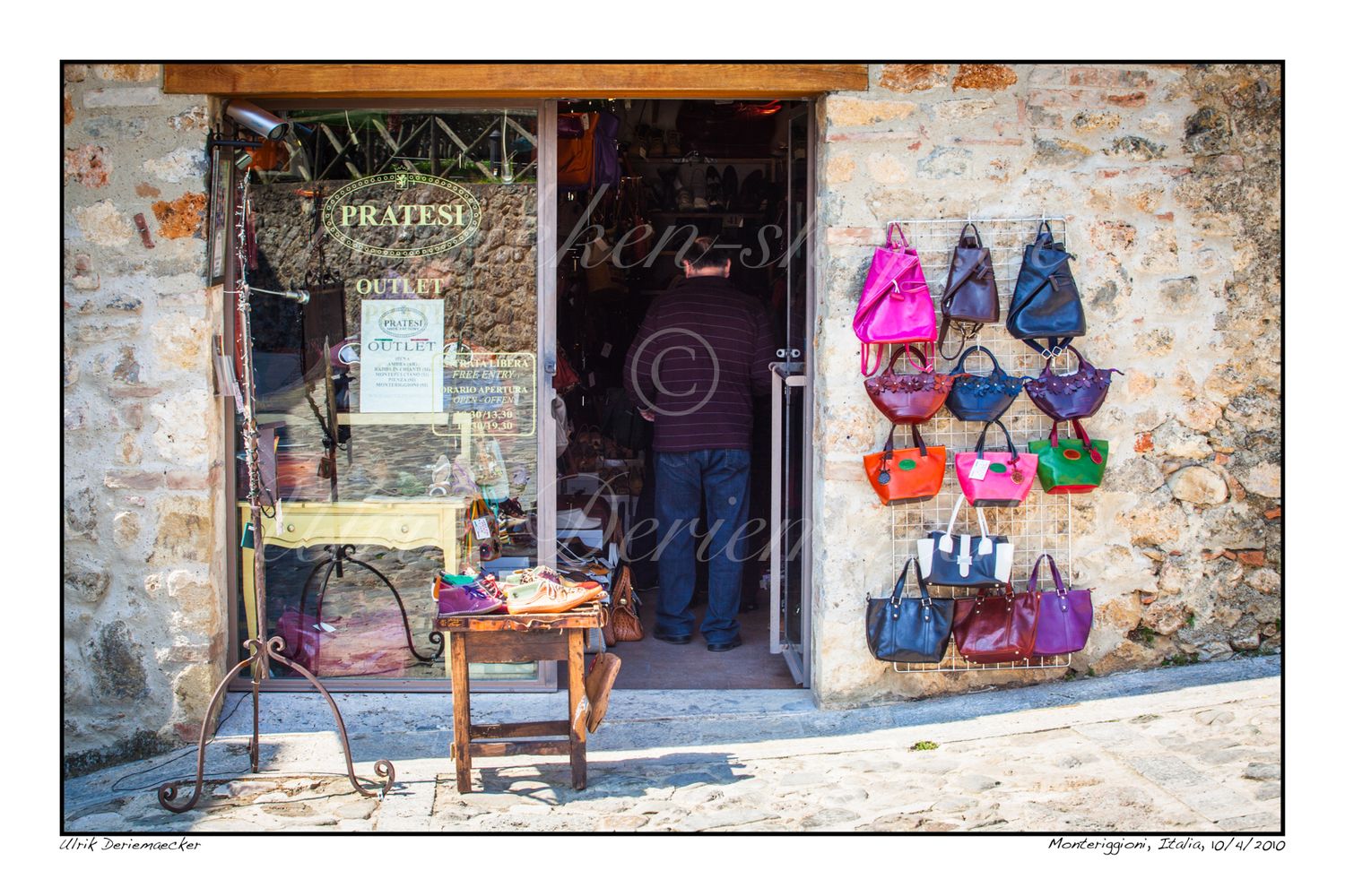 2010-04-10-0102 - Italy, Monteriggioni - 3x2 small