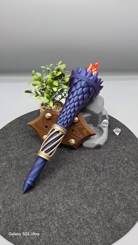 Fackel des Wächters, 34 cm für LED-Teelicht (Nebular Purple)