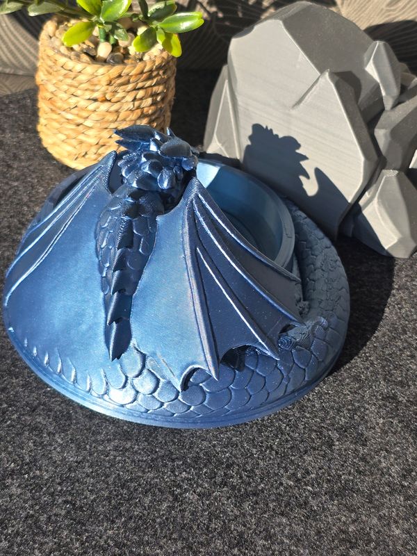 Drachenschale Variante 1 in 15 cm (metallic blau)