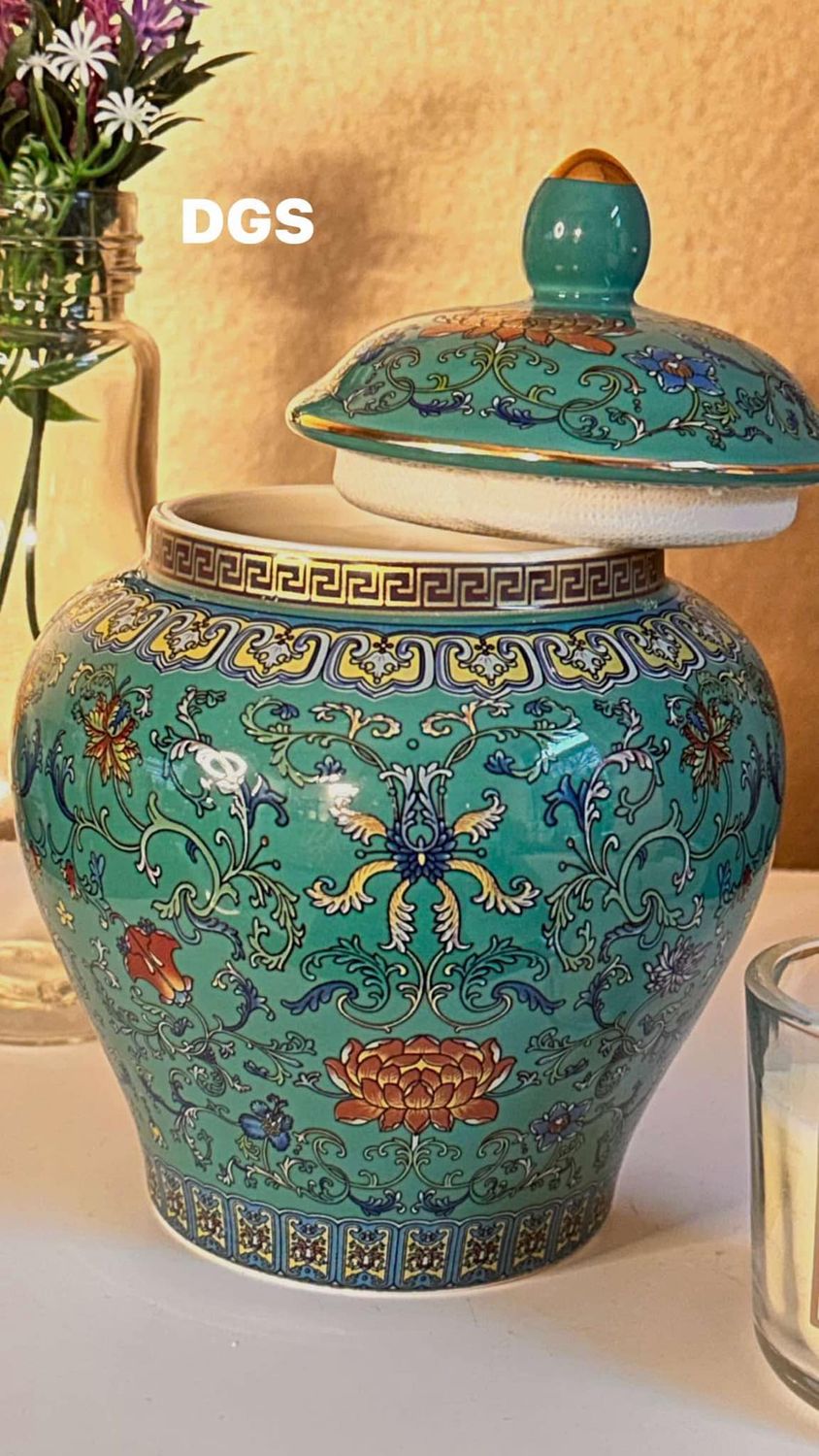 URN LOTUS STYLE