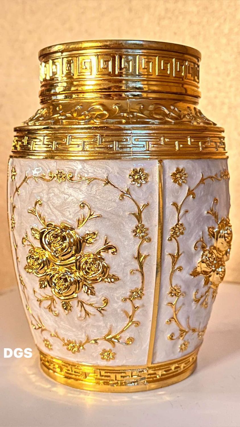 URN ETERNAL ROSE