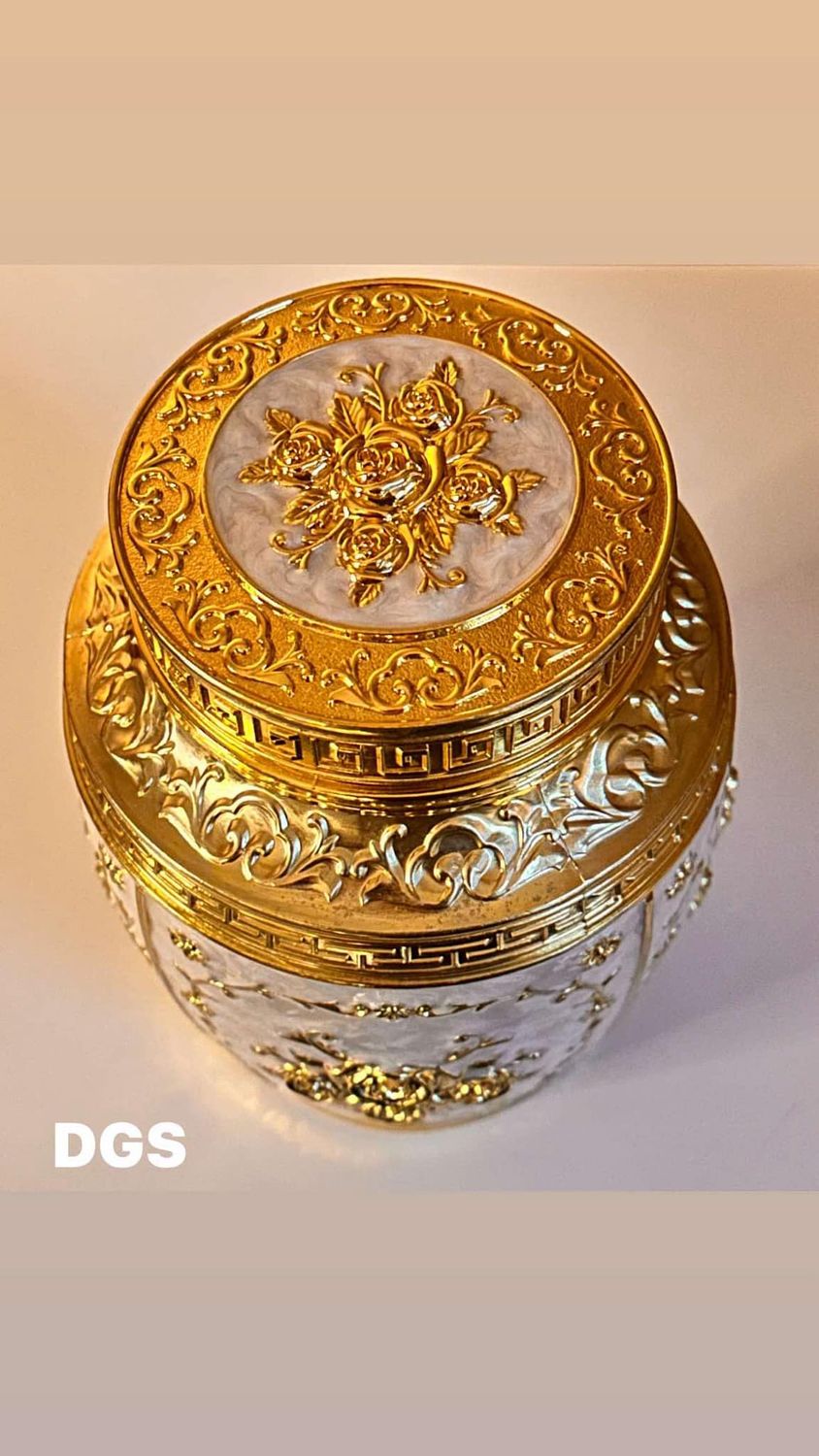 URN ETERNAL ROSE