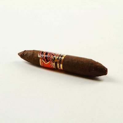Rojas Breakfast Tacos Petit Salomon Maduro