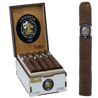 Luciano Y Panda Toro