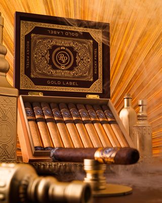 Rocky Patel Gold Label Half Corona