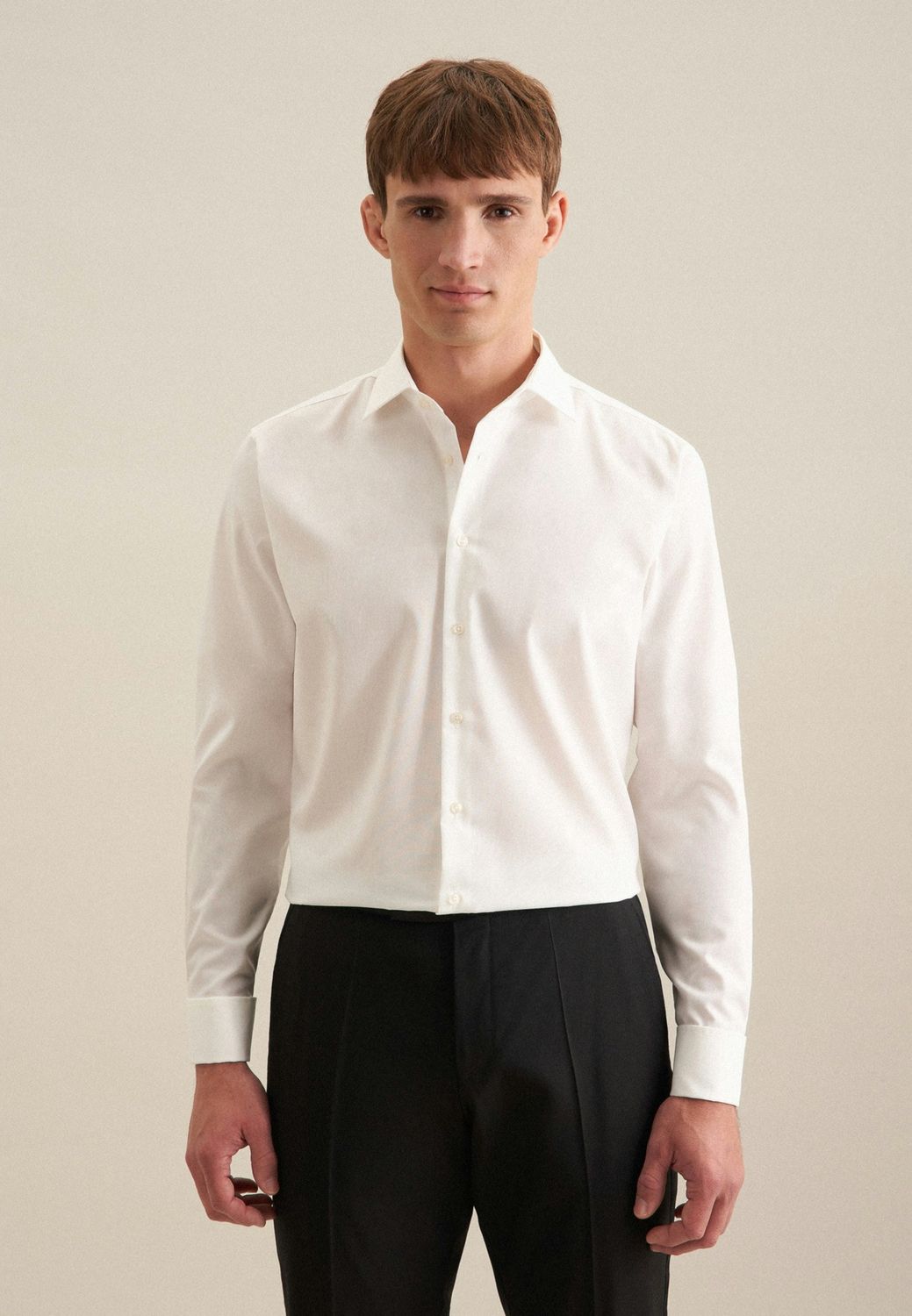 Shaped Fit Dubbel Manchet Poplin Overhemd  - Ecru 01.021006-21