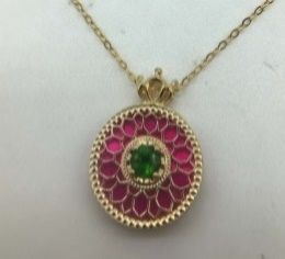 SN26/92T276 / 14KRG Diopside, Pearl, Redagate NL:- 0.12, 0.13, 0.65cts/G: 1.77g