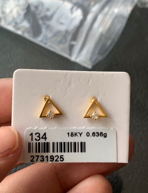SE60/87T261  18KYG D: 0.06cts/0.636g