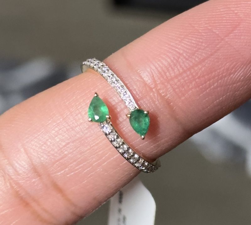 R-4238 18KY EM-0.27ct D-0.18ct/2.45g