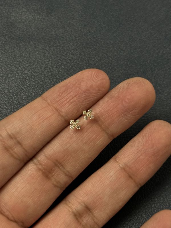 SE396 18KY Dia-0.107ct/0.35g