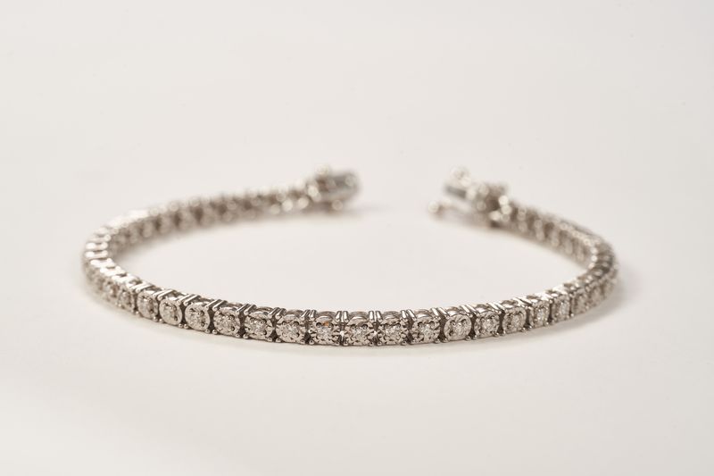 14KW Diamond tennis bracelet