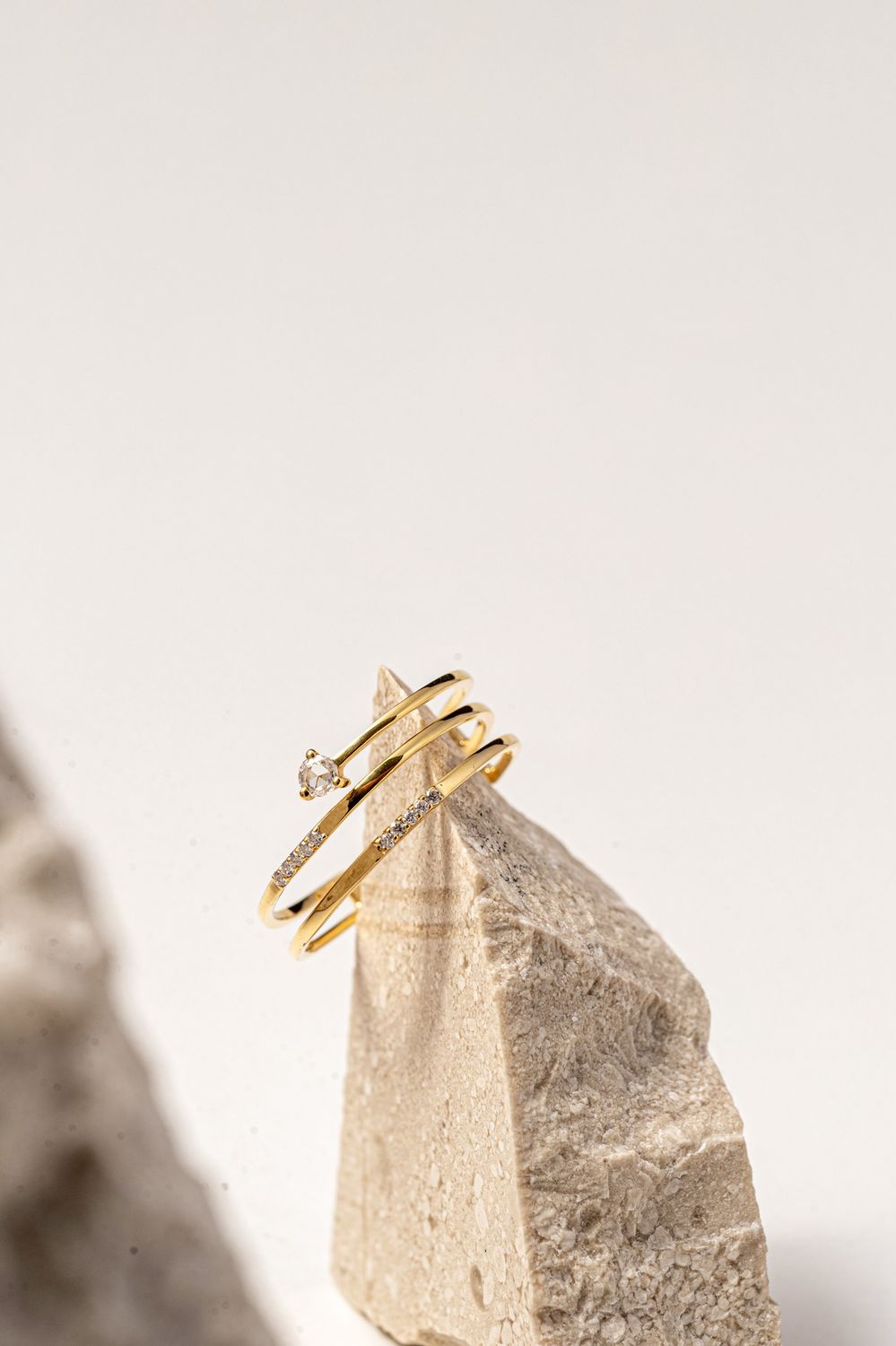 SR567 18KY Dia-0.04cts/1.68g