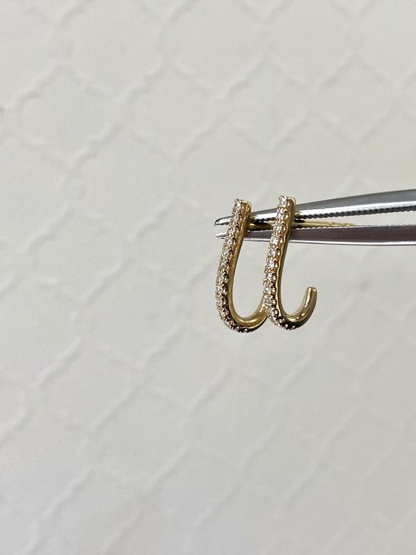 Diamond huggie earrings 14KY-: 0.13cts 1.32g