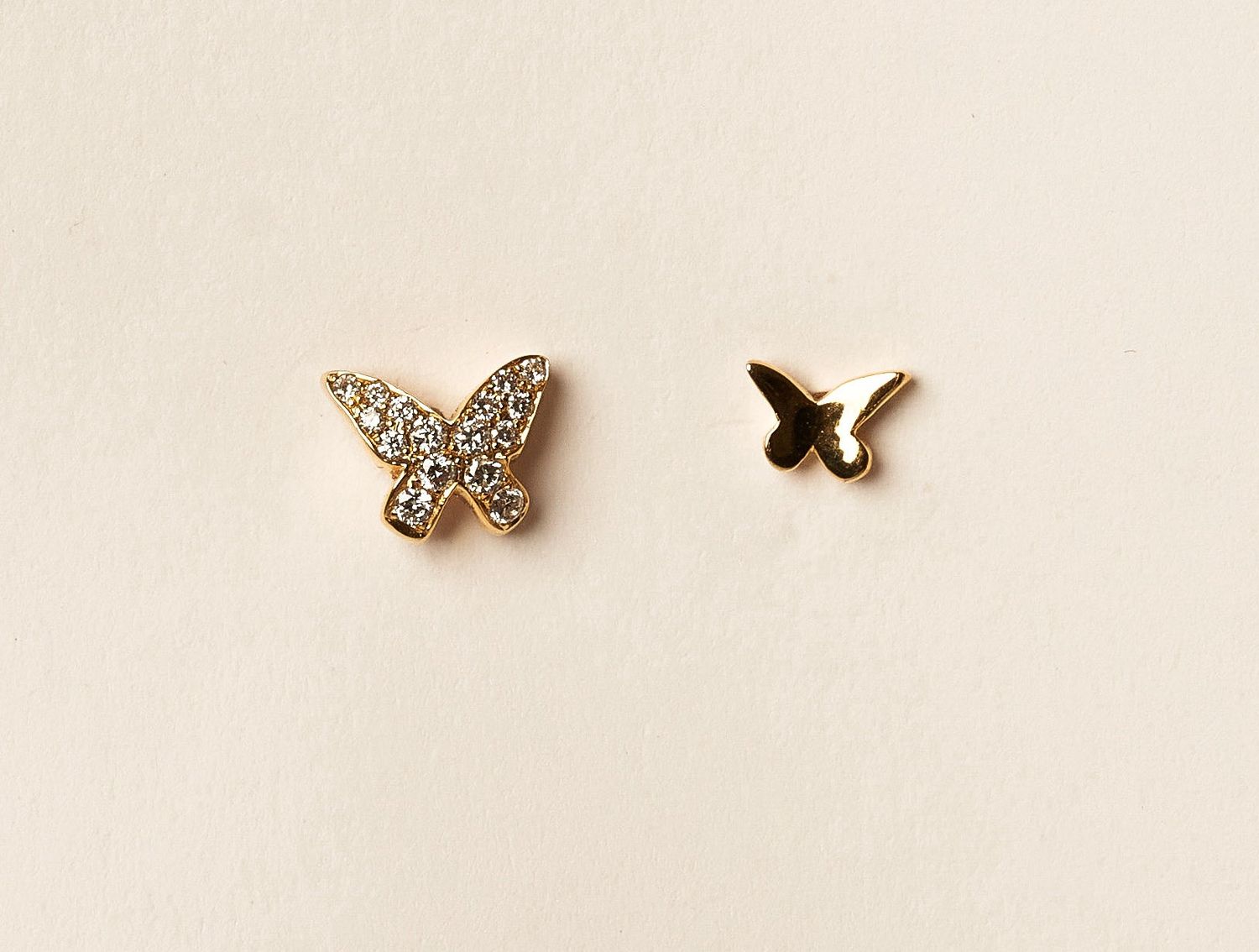 SE186/156T468 18KYG D: 0.06cts/1.6g