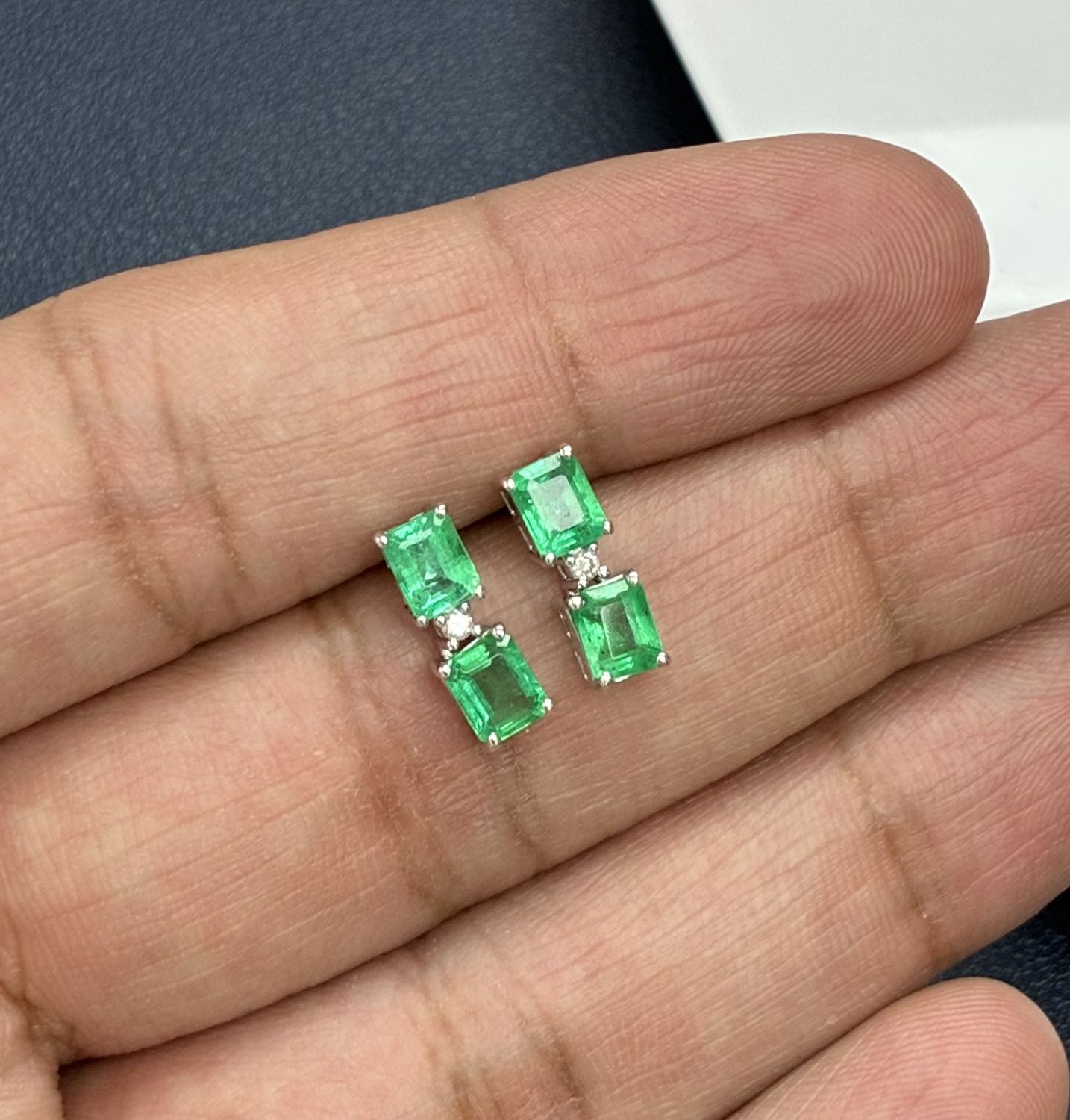 SE497 14KW EM-1.86ct D-0.04ct/2.18g