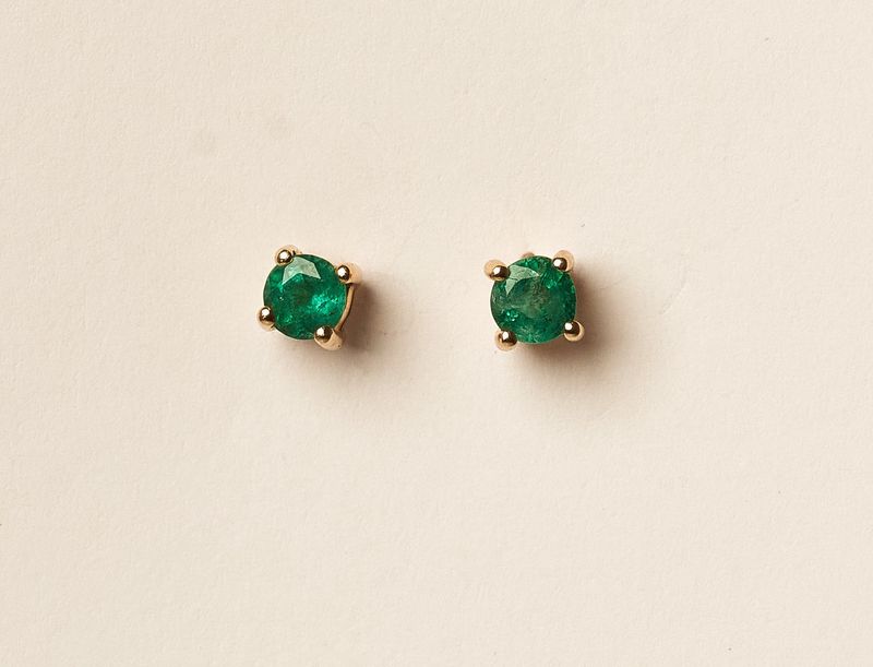 14KY Emerald studs-0.43ct / 0.63g