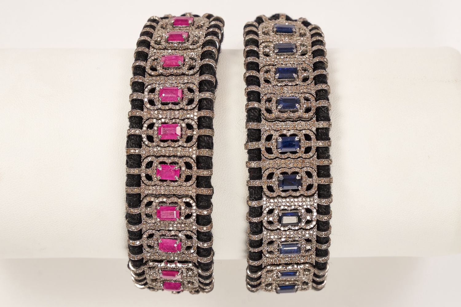 SB150 Macrame bracelet