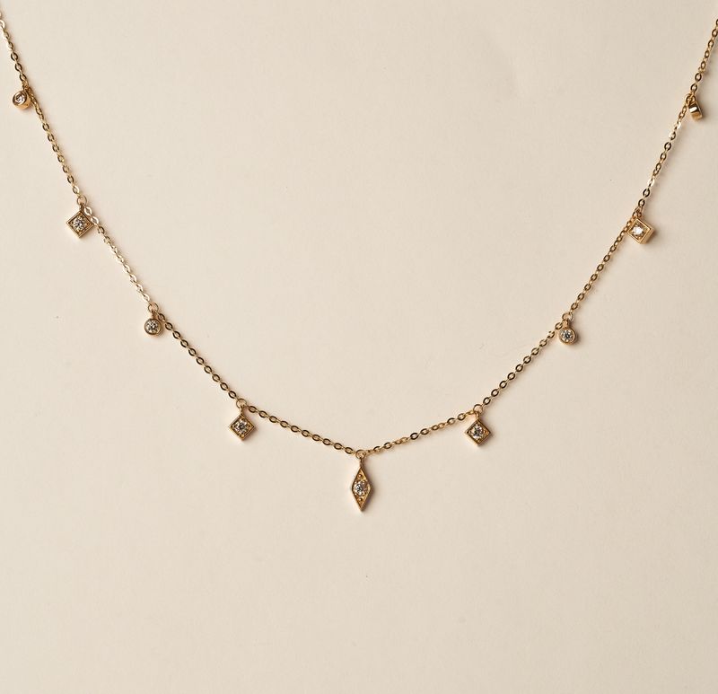 Dangle dia 18KY .32cts 2.1gr