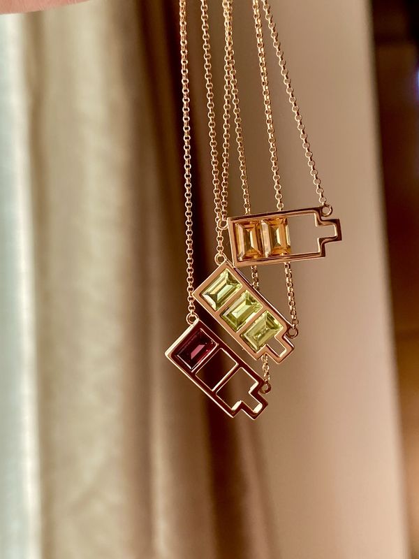 Full Battery Necklace