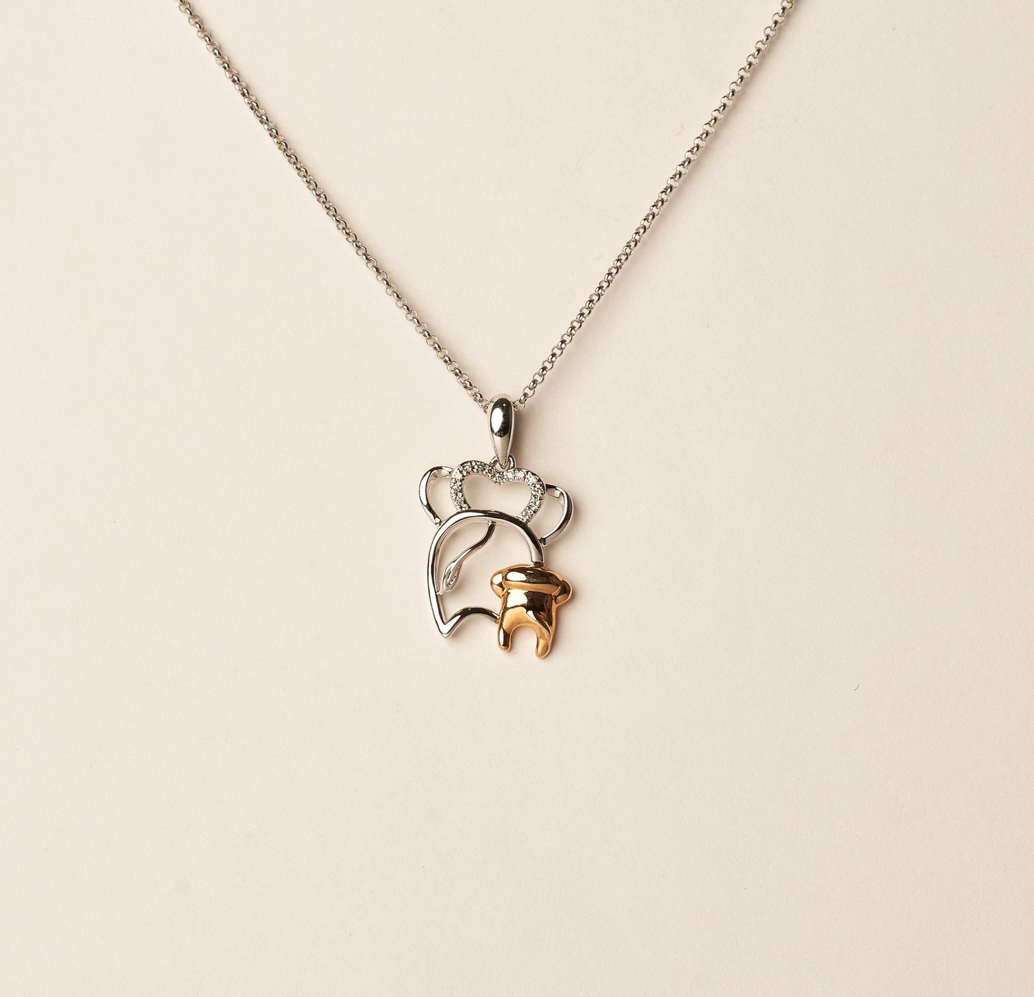 14KRY Elephant duo:- .04cts/3g