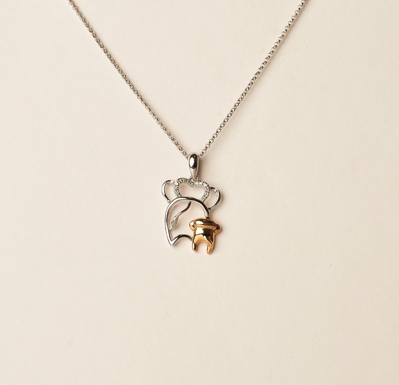 14KRY Elephant duo:- .04cts/3g