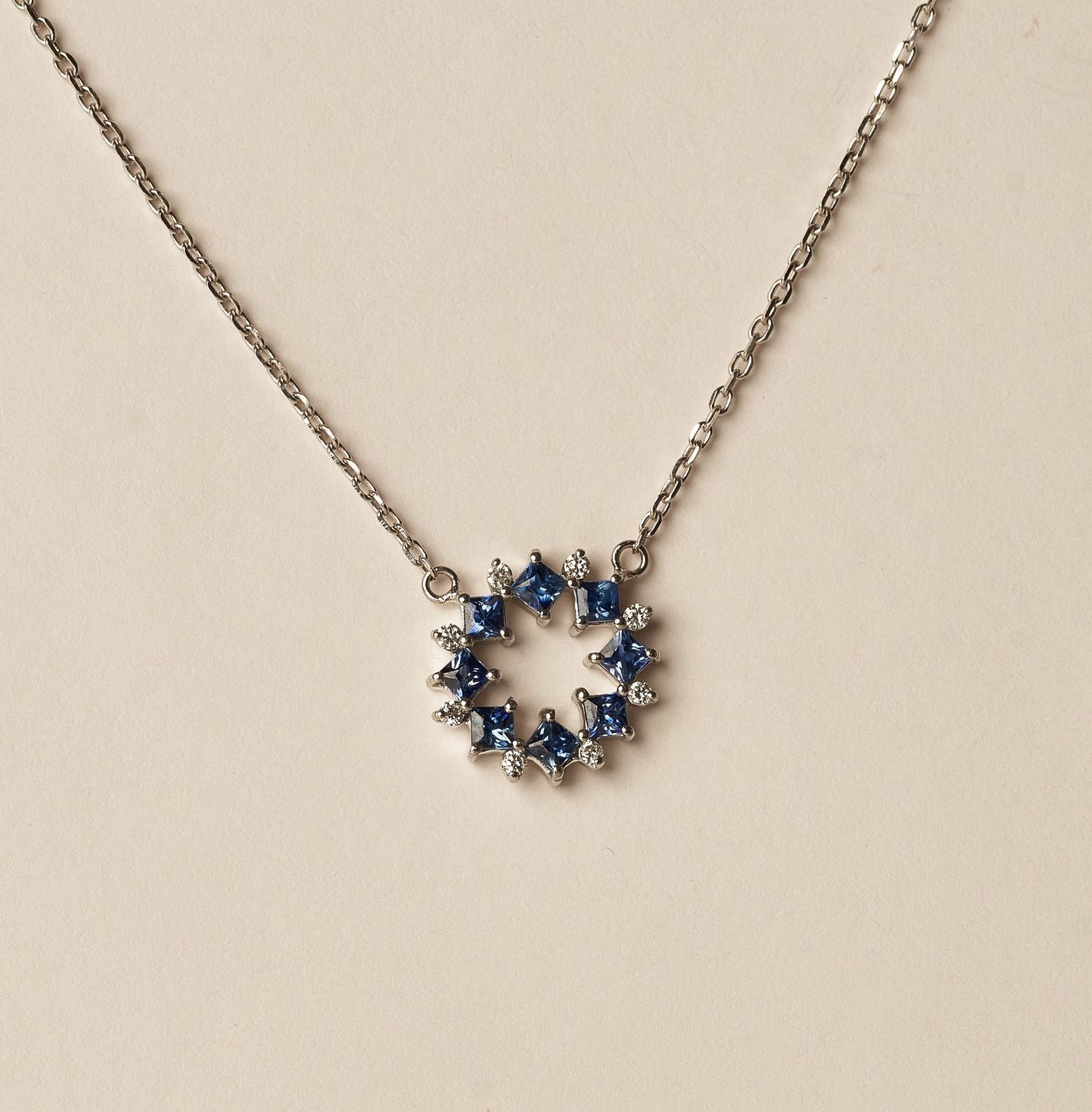 18KW Sapphire spiral 0.44ct D:.05ct/2.18g