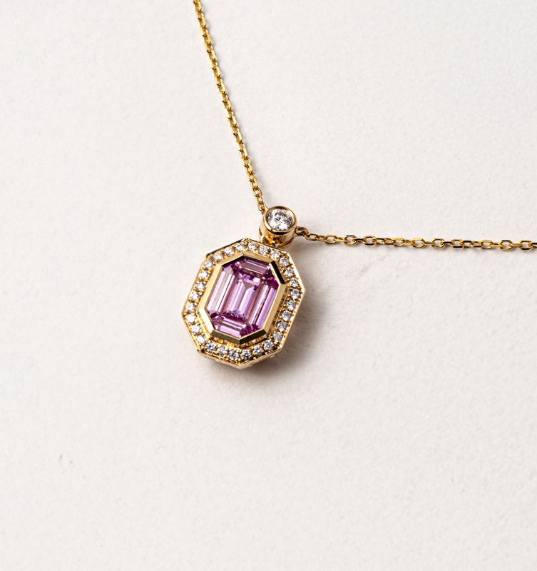 18KY Pink Sapp -.68ct D-.16ct/3.38g