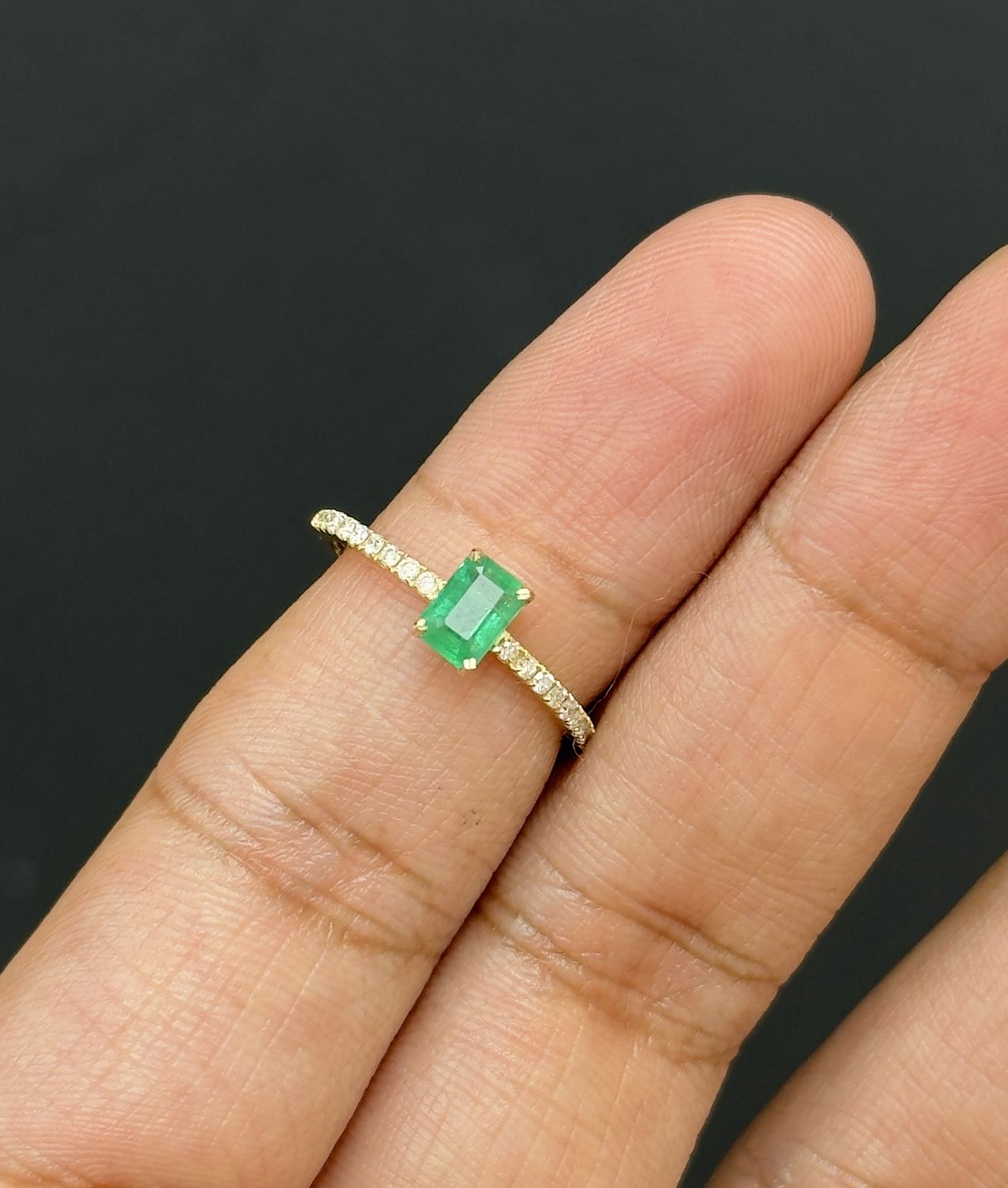SR585 14KY EM-0.6cts D-0.18cts/1.8g
