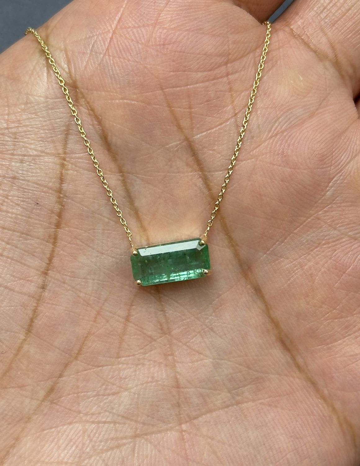 Stationary Emerald Necklace