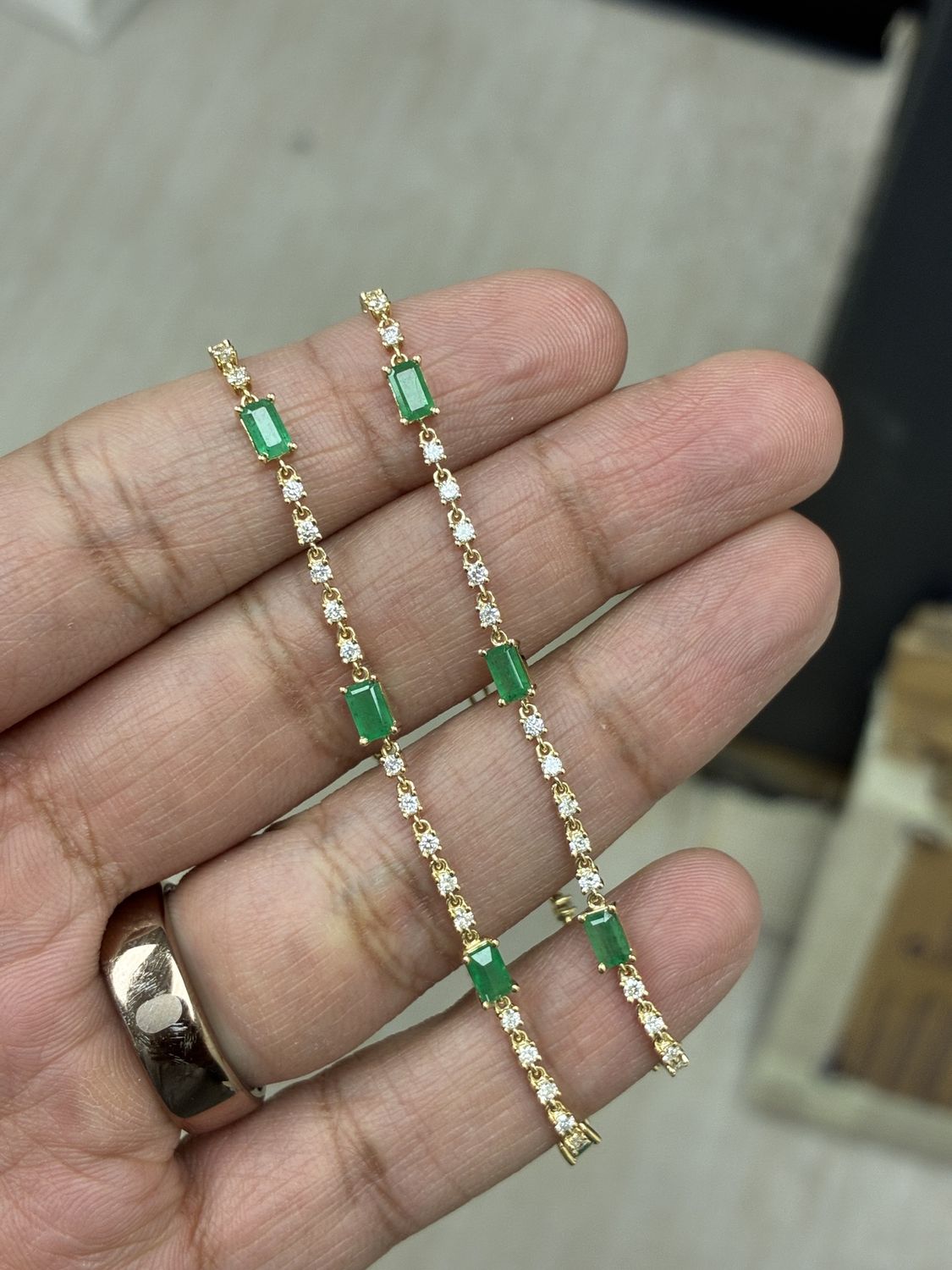 SB294 14KY EM-1.26ct D-0.64ct/3.26g