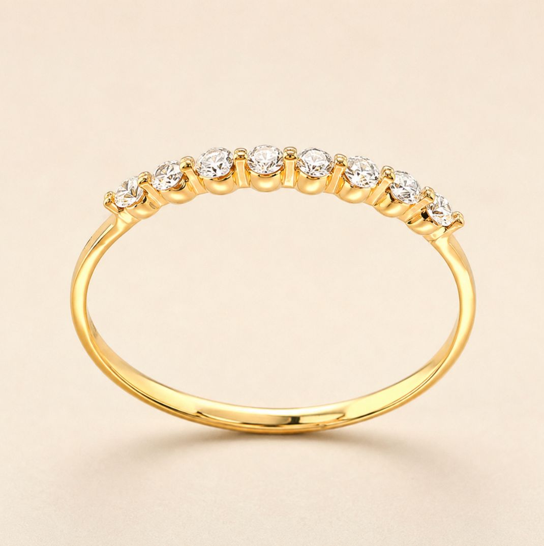 Diamond Circlet Band, Colour: D: 0.16ct/18KY: 0.85g
