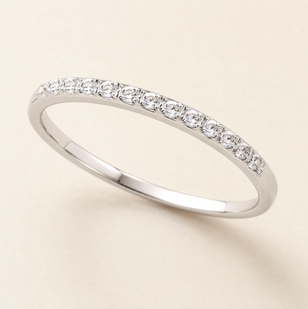 Diamond Sparkle Band, Colour: D: 0.1ct/18KW: 0.9g